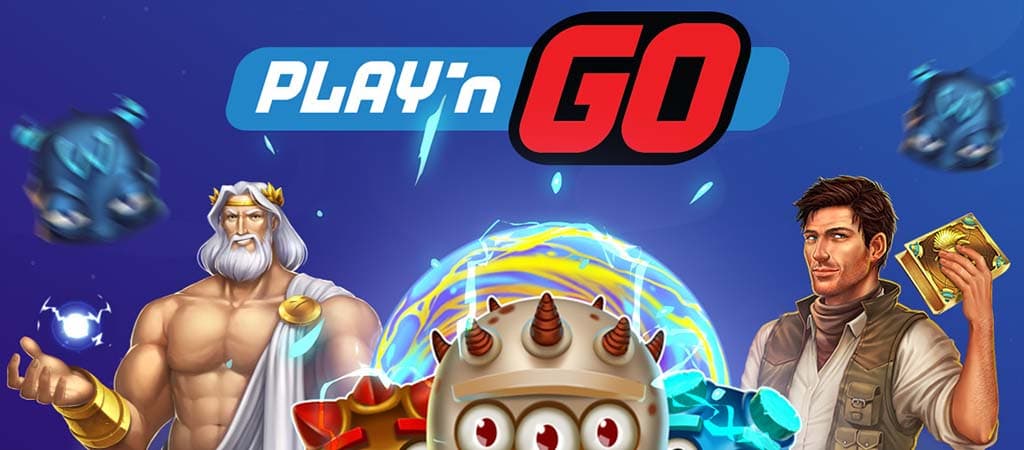 Play’n GO logó és ikonikus karakterek: Zeus, felfedező és szörny figura kék háttéren, akciódús kaszinójátékokat bemutatva.