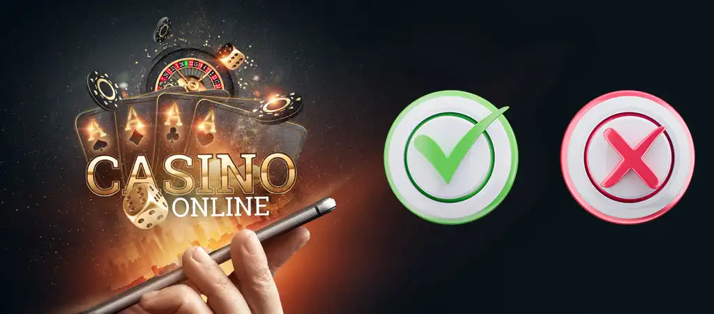 Online kaszinó kézben okostelefonnal, mellette zöld pipa és piros x jel, előnyök és hátrányok szemléltetésére.